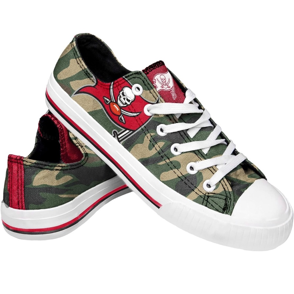 Tampa bay buccaneers camo canvas sneakers size 7